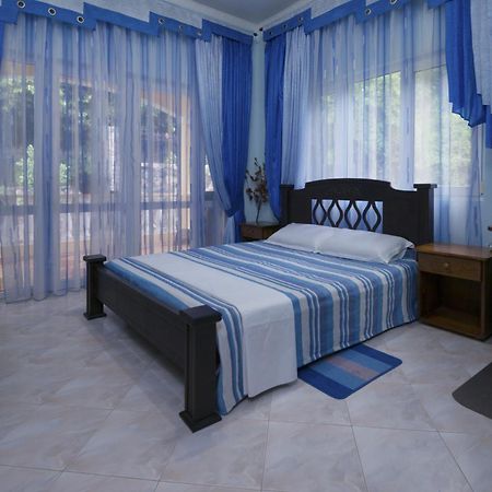 Seybreeze Villa Anse Royale Eksteriør bilde