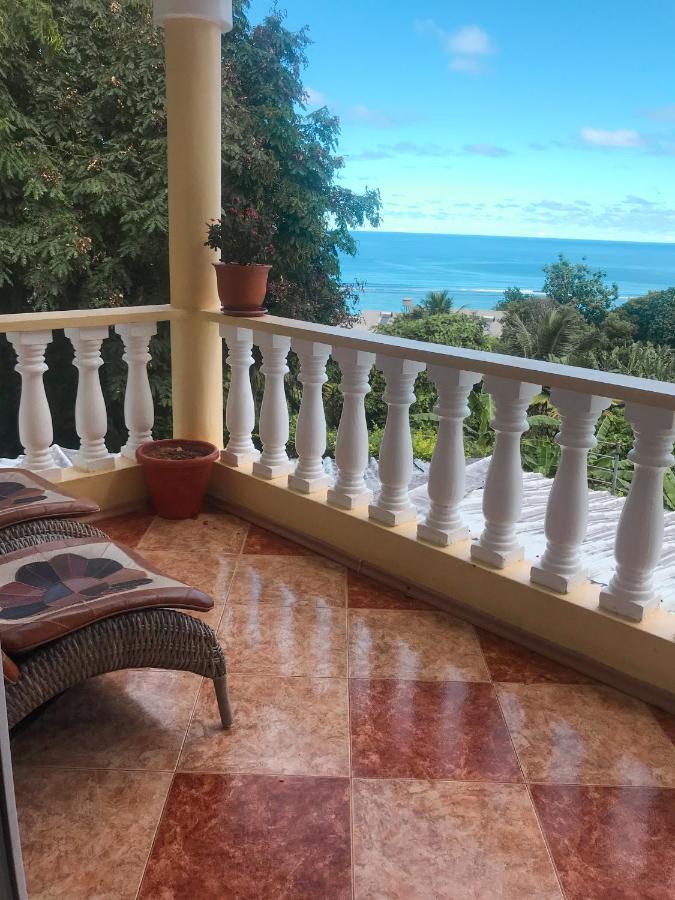 Seybreeze Villa Anse Royale Eksteriør bilde
